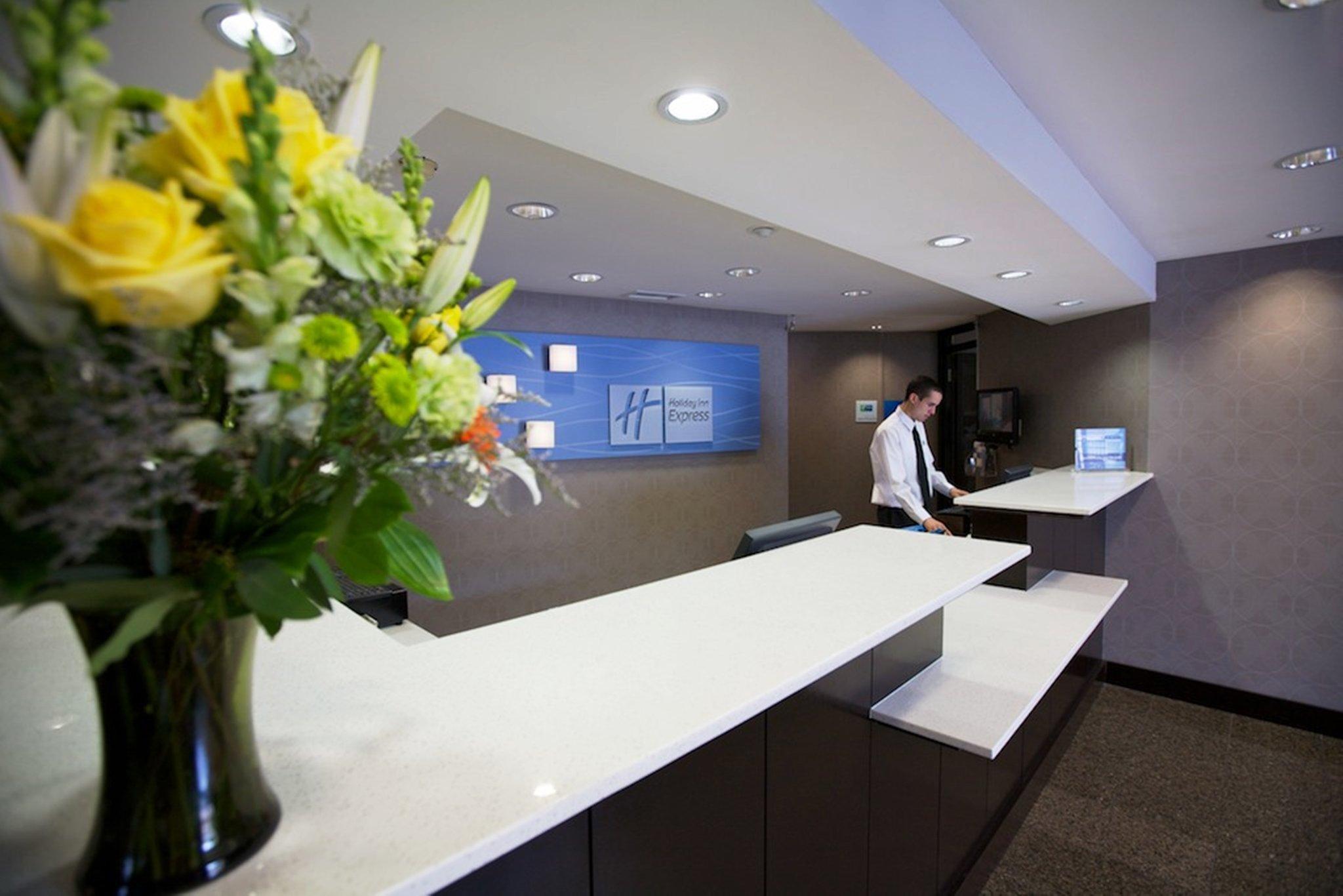 Holiday Inn Express San Diego Airport-Old Town By Ihg Bagian luar foto